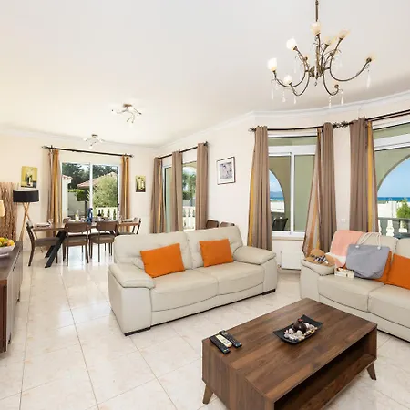 Komissa Villa Paphos